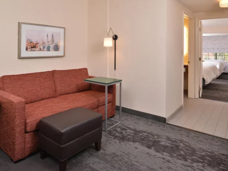 holiday-inn-hotel-and-suites-cary-5490487463-4x3-1